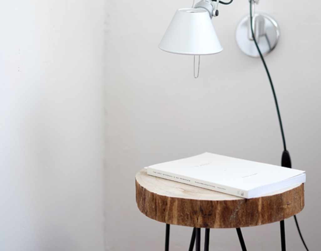 minimalist-interior-design-wooden-table-lamp-1